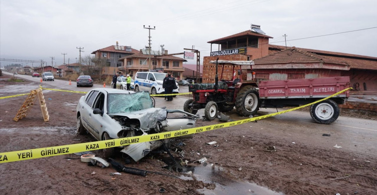 Çorum'da Otomobil ve Traktör Çarpıştı: Bir Ölü, İki Yaralı