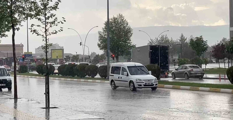 Çorum'da Sağanak Yağış Etkili