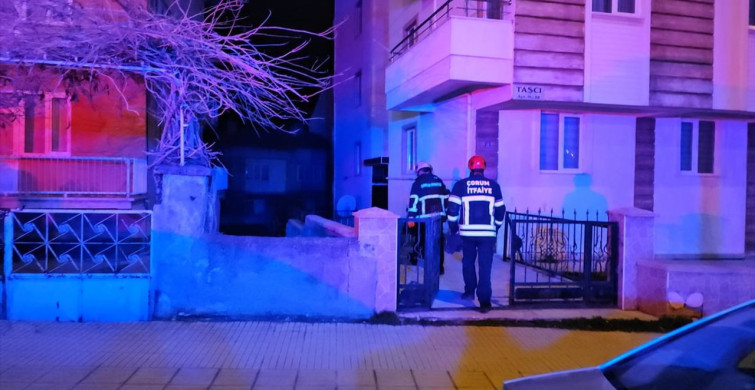 Çorum'da Şizofreni Hastası Anne ve Anneannesini Rehin Aldı, Polis Kurtardı