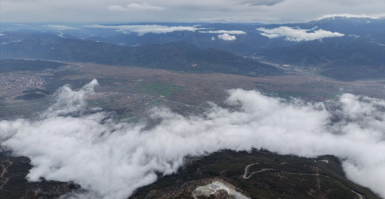Çorum'un Kargı ilçesinde Dron ile Görüntülenen Sis Manzarası