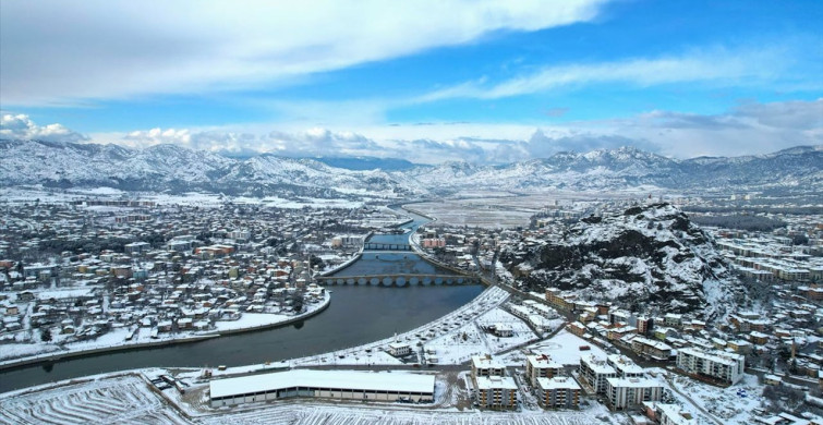 Çorum'un Osmancık İlçesinde Kar Yağışı Manzaraları