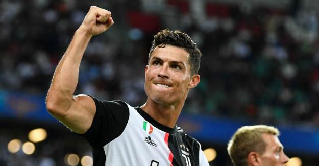 Cristiano Ronaldo Rekorlara Doymuyor!