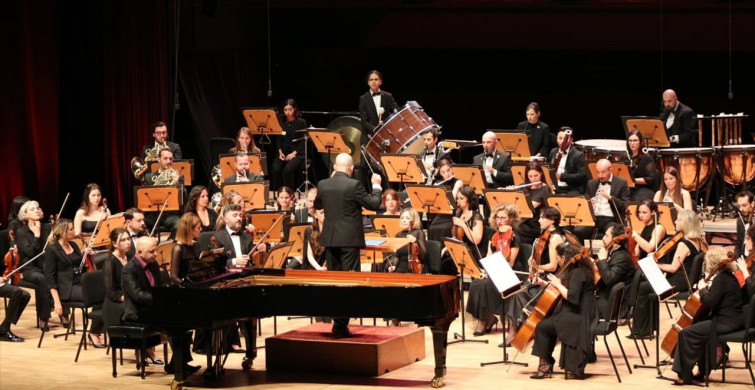 CRR Senfoni Orkestrası İstanbul'da Konser Turnesine Çıkıyor