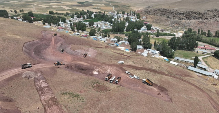 Çubuklu Barajı Çaldıran Ovası’na Su Getiriyor