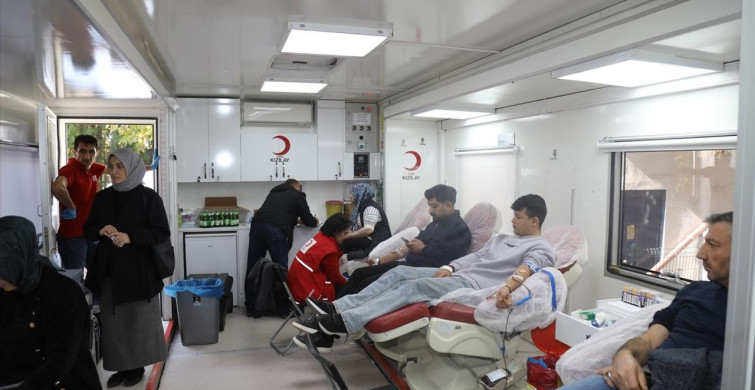 Çubuk'ta Öğrencilerden Kan Bağışı Kampanyası