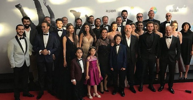 Çukur Dizisi Sezon Finali Galası Düzenledi