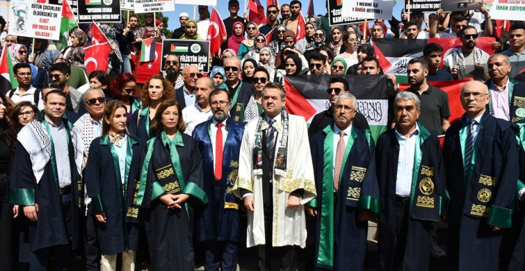 Çukurova Üniversitesi'nden Filistin'e Destek Yürüyüşü
