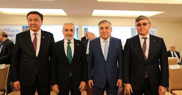 Cumhurbaşkanı Başdanışmanı Topçu, Türk İşbirliğinin Mimarı Kitabının Tanıtımında Yerini Aldı 