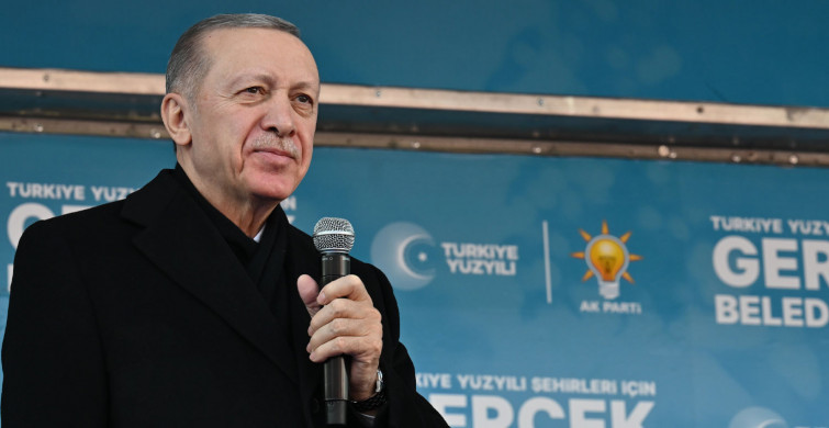 Cumhurbaşkanı Denizli mitinginde: ‘‘Muhalefetin trajikomik halini görüyorsunuz. Kendi içlerinde horoz dövüşünden beter bir kavga içindeler. Bundan 9 ay önce ülkeyi yönetmekten bahsediyorlardı’’
