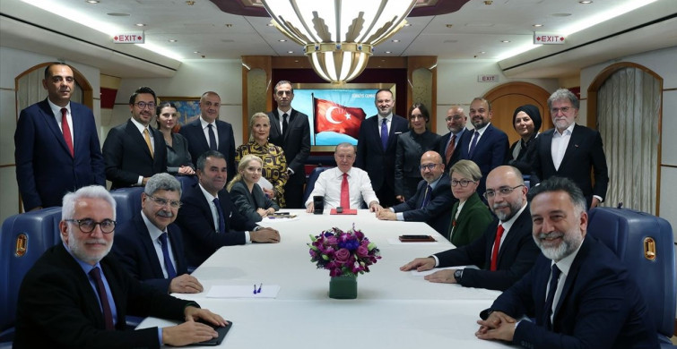 Cumhurbaşkanı Erdoğan, ABD Dönüşü Gazetecilere Açıklamalarda Bulundu