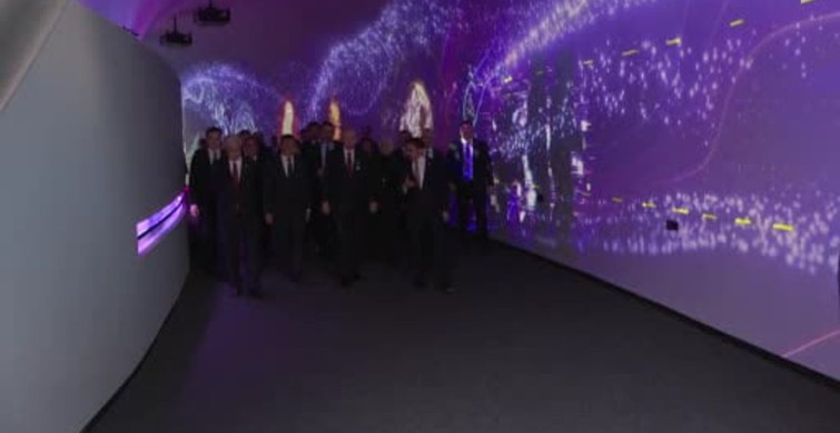 Cumhurbaşkanı Erdoğan, Astana'da Alem.AI Yapay Zeka Merkezi'ni Ziyaret Etti