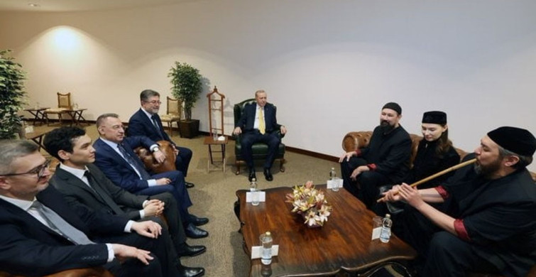 Cumhurbaşkanı Erdoğan 'Ay Yola' Grubunu Ağırladı