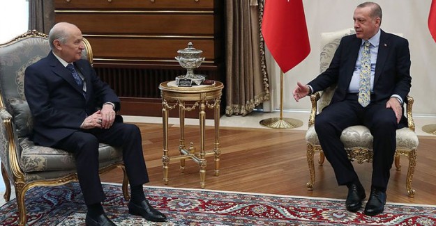 Cumhurbaşkanı Erdoğan, Emeklilikte Yaşa Takılanlarla İlgili Bahçeli'yi İkna Etti!