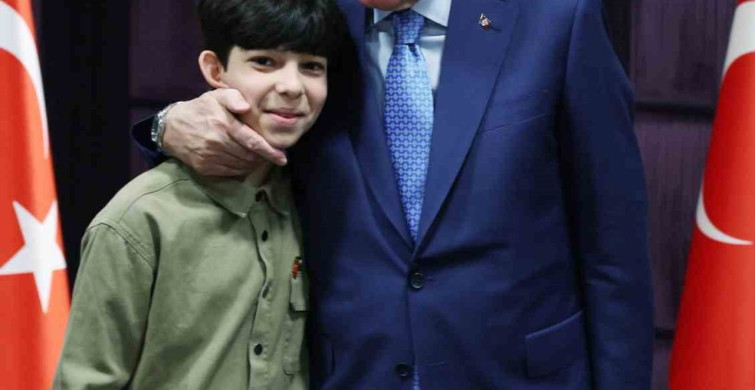 Cumhurbaşkanı Erdoğan, Gazzeli Çocuk Ramazan'ı Ağırladı