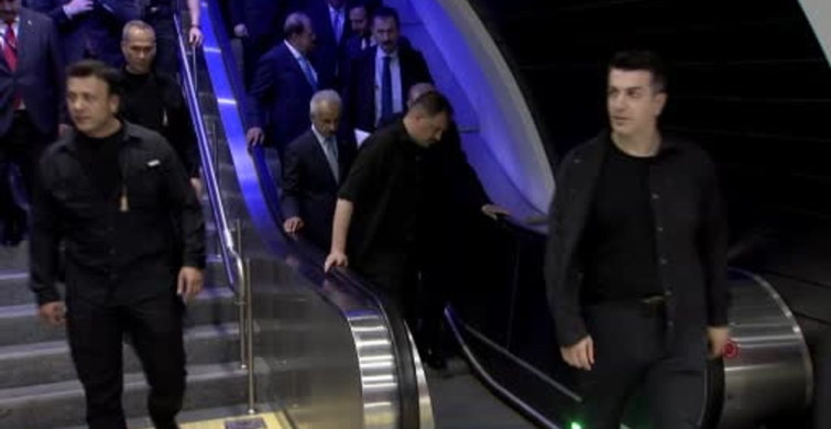 Cumhurbaşkanı Erdoğan, Halkalı-İstanbul havalimanı metro hattına metro ile gitti