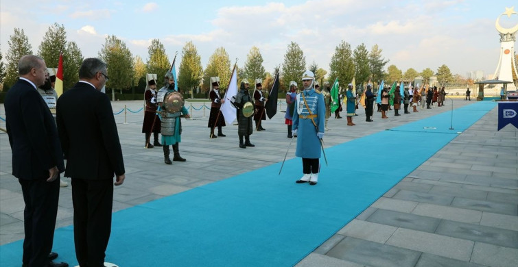 Cumhurbaşkanı Erdoğan, KKTC Cumhurbaşkanı Erhürman'ı Törenle Karşıladı