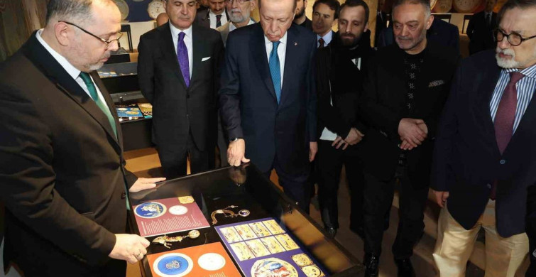 Cumhurbaşkanı Erdoğan, Nadir Cep Saatleri Sergisini Ziyaret Etti