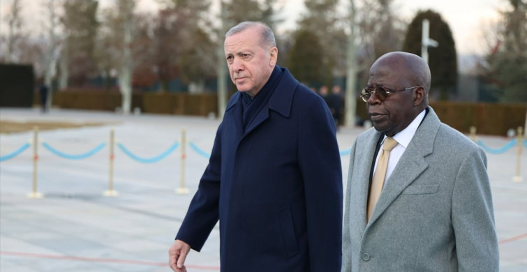 Cumhurbaşkanı Erdoğan, Nijerya Cumhurbaşkanı Tinubu'yu Resmi Törenle Ağırladı