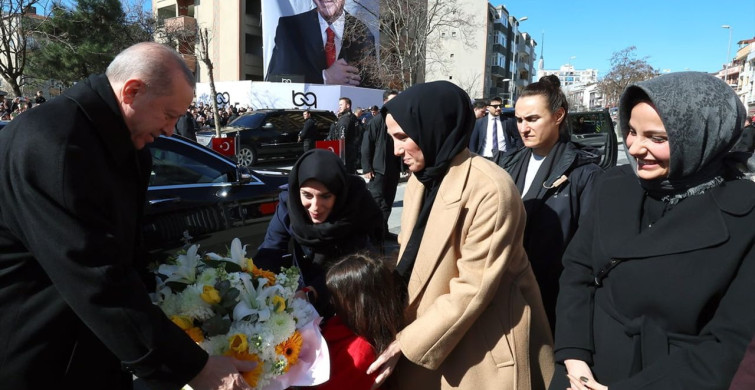 Cumhurbaşkanı Erdoğan Örnek Mahallesi Merkez Camisi'nde Cuma Namazı Kıldı