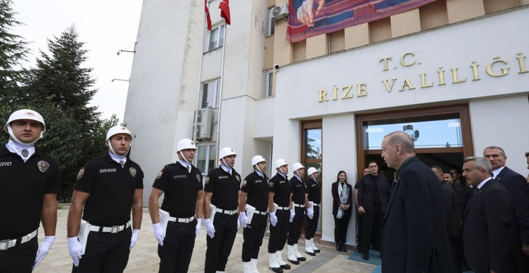 Cumhurbaşkanı Erdoğan Rize Valiliğini Ziyaret Etti