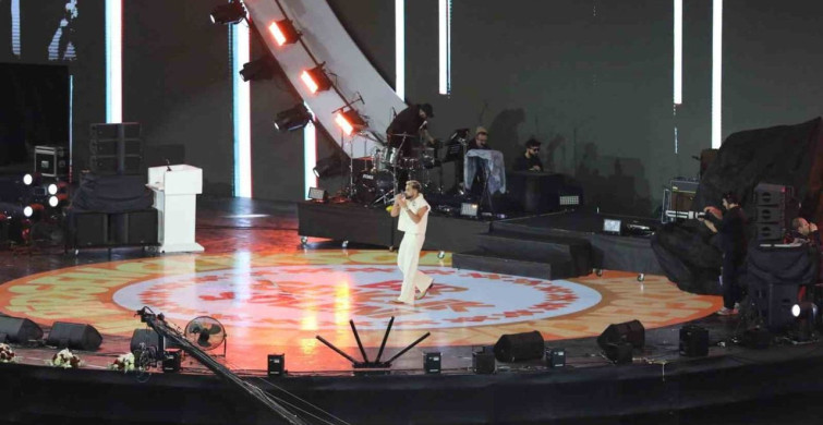 Cumhurbaşkanı Erdoğan, Sefo'nun Konserine Katıldı