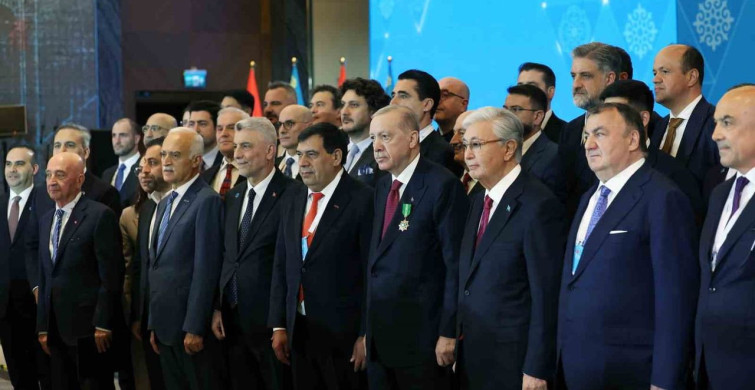 Cumhurbaşkanı Erdoğan Türkiye-Kazakistan İş Forumu'nda Hazar Geçişli Orta Koridor'u Vurguladı