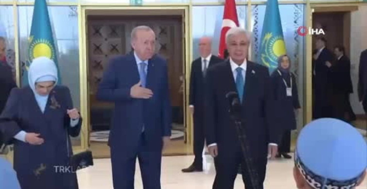 Cumhurbaşkanı Erdoğan’a Kazakistan'da Dombra Sürprizi