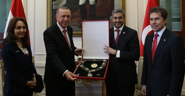 Cumhurbaşkanı Erdoğan'a Paraguay Devlet Nişanı Takdim Edildi