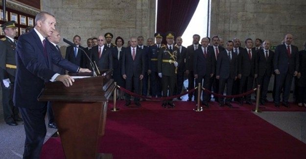 Cumhurbaşkanı Erdoğan'dan 30 Ağustos Mesajı: Canımız Pahasına Koruyacağız