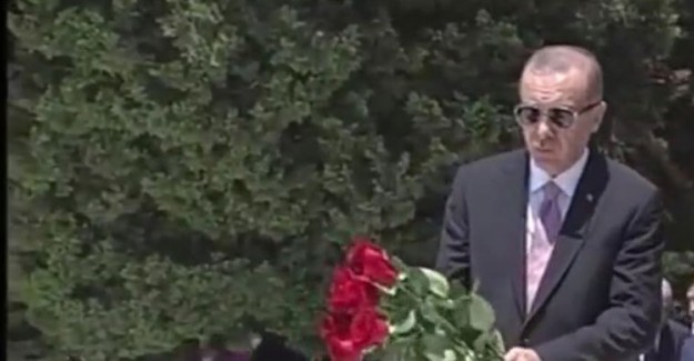 Cumhurbaşkanı Erdoğan'dan Anlamlı Kabir Ziyareti