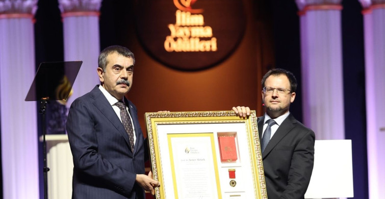 Cumhurbaşkanı Erdoğan'dan İlim Yayma Ödülleri Açıklaması