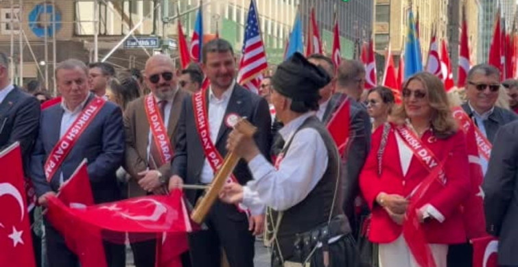 Cumhurbaşkanı Erdoğan'dan Türk Günü Yürüyüşü'nde Birlik Ve Beraberlik Mesajı