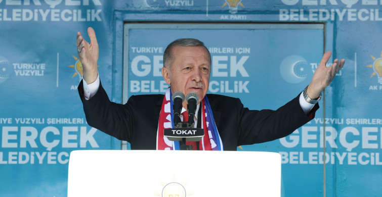 Cumhurbaşkanı Erdoğan’ın Tokat’ta: ‘‘CHP, DEM ile ittifak kurarak menfaat hesaplarını her şeyin üzerinde tutuyor. Ülkeye zarar veriyorlar’’