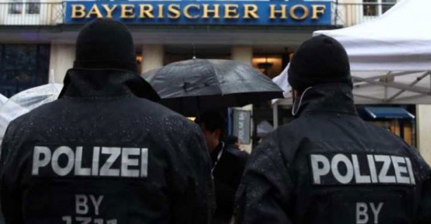 Cumhurbaşkanı Erdoğan'ın Ziyaretinde Alman Polisinden Skandal!