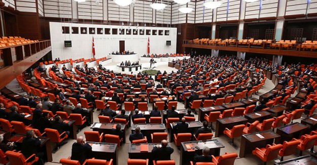 Cumhurbaşkanı İle Bahçeli TBMM'de Bir Araya Geldi