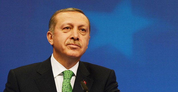 Cumhurbaşkanı Konuştu, İki Bakan Anında İstifasını Verdi