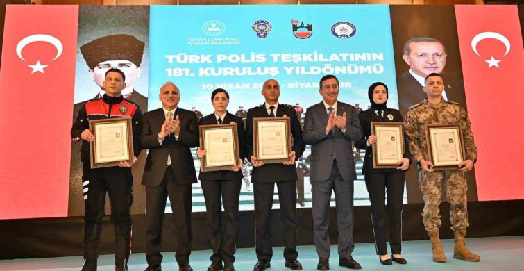 Cumhurbaşkanı Yardımcısı Yılmaz, Diyarbakır'da Polis Teşkilatı'nın 181. Yıl Dönümünü Kutladı