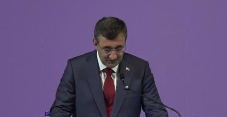 Cumhurbaşkanı Yardımcısı Yılmaz, Sakarya’da hafızlık icazet merasimi’ne katıldı