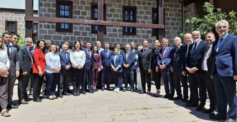 Cumhurbaşkanı Yardımcısı Yılmaz: Terörsüz Türkiye ile ilgili yasal düzenlemeler bu yasama dönemine yetişsin diye bir gayret var