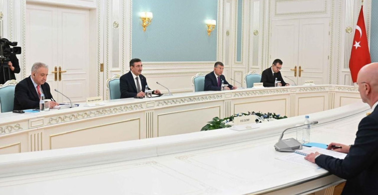 Cumhurbaşkanı Yardımcısı Yılmaz, Tokayev ile Kazakistan'da Görüştü