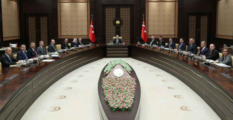 Cumhurbaşkanlığı Kabinesi bugün toplanıyor: Masada sığınmacılar ve ekonomi gündemi var!