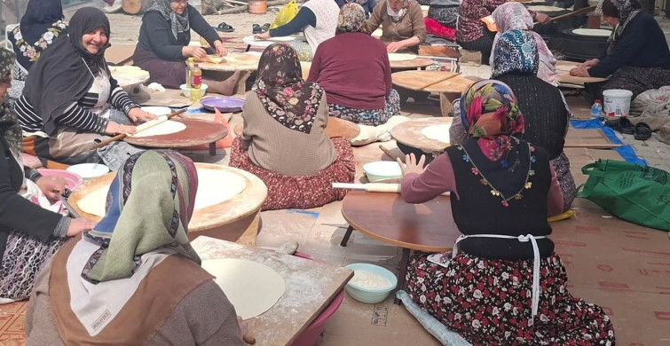 Cumhuriyet Mahallesi Kadınlarından Geleneksel Gözleme Hayrı
