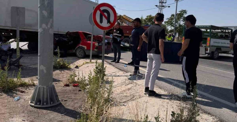 Çumra'da tır ile otomobil çarpıştı: 2 ölü, 2 yaralı