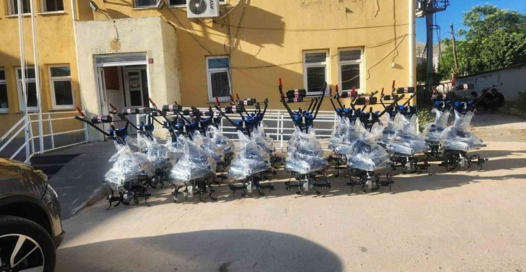 Çüngüş'te çiftçilere tarım aletleri hibe edildi
