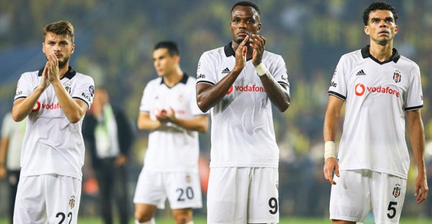 Cyle Larin Yıldızlarla Oynamaktan Memnun!