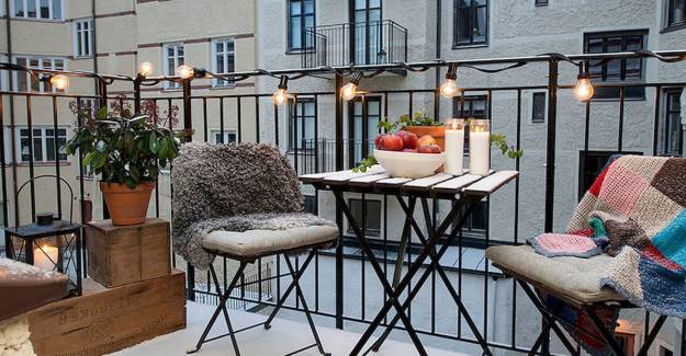 Dar Balkon Dekorasyonu
