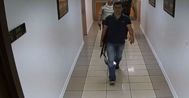 Darbecilerin Silahlı 'Delil Karartma' Çabası Güvenlik Kamerasında