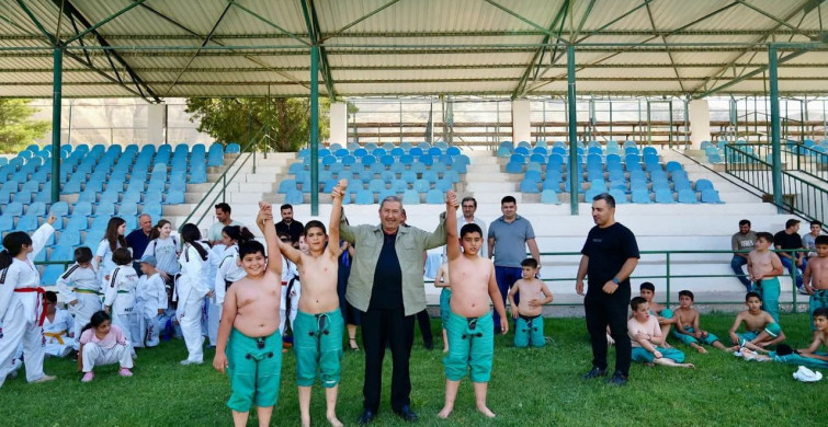 Darende'de genç sporculara belediyeden destek