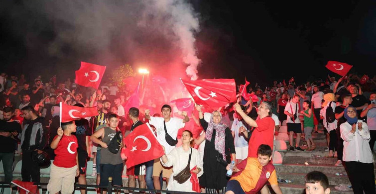 Darıca’da Dünya Kupası Coşkusu Dev Ekranda