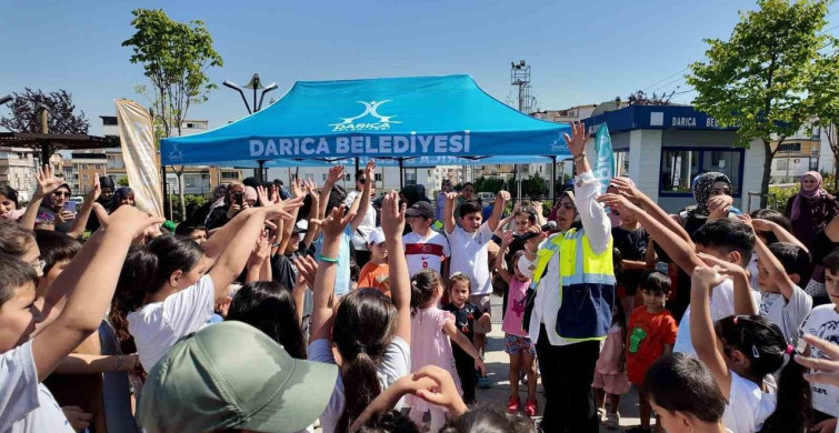 Darıca'da otobüsle sosyal etkinlikler düzenlendi